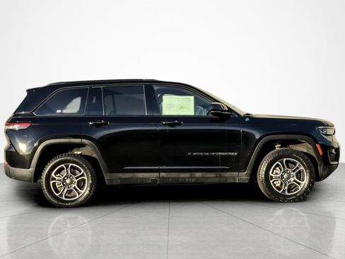 Used 2023 Jeep Grand Cherokee Trailhawk image 6