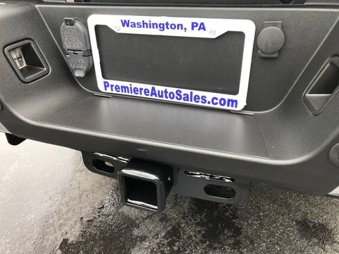 Used 2022 Ford F250 XL w/ Power Equipment Group AWD/4WD image 17