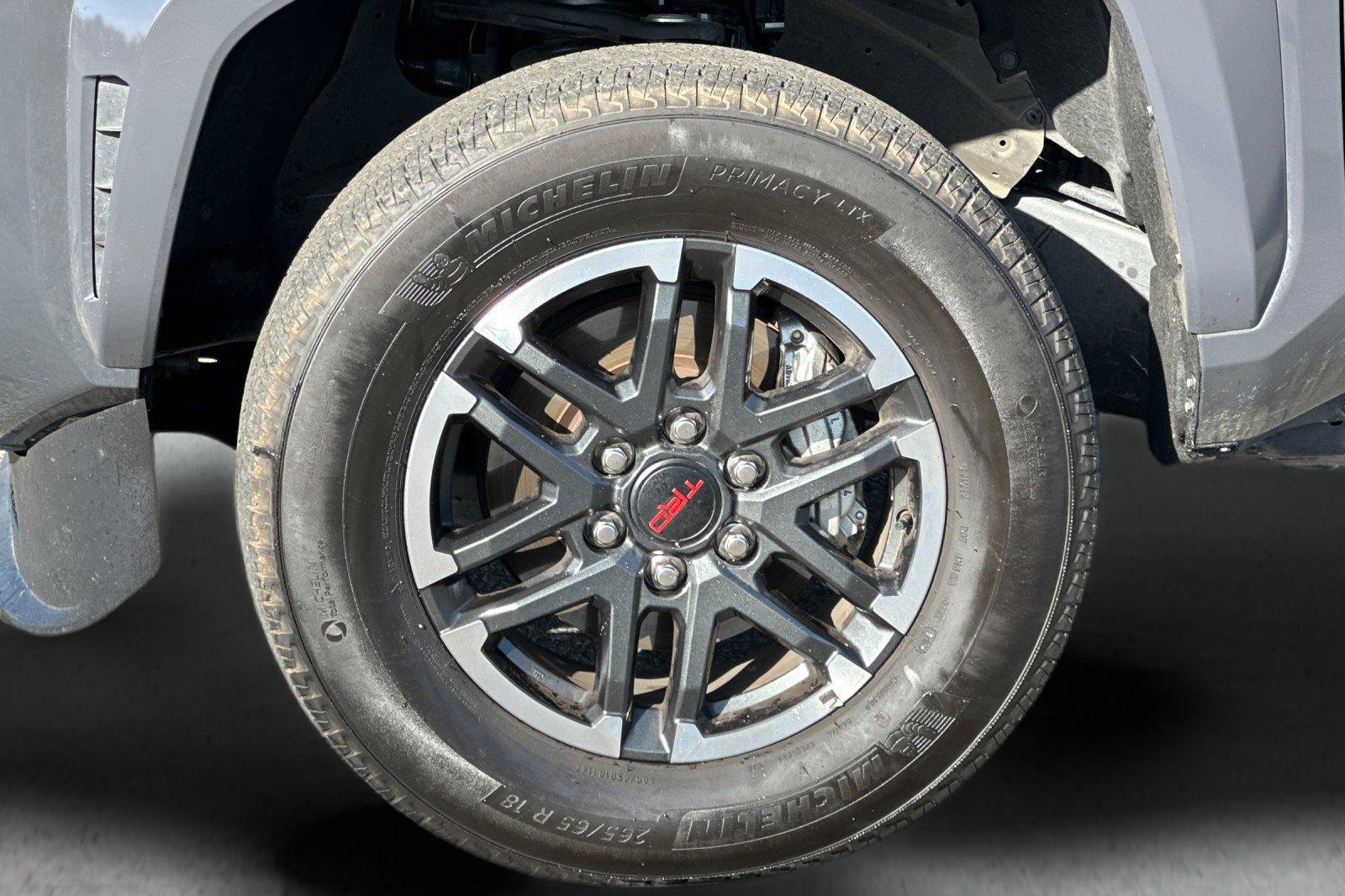 Used 2025 Toyota Tacoma TRD Sport AWD/4WD image 23