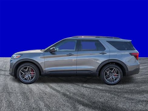 Certified 2026 Ford Explorer ST-Line w/ ST-Line Street Pack RWD image 7