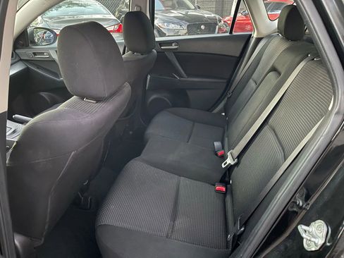 Used 2013 MAZDA MAZDA3 i Touring FWD image 16