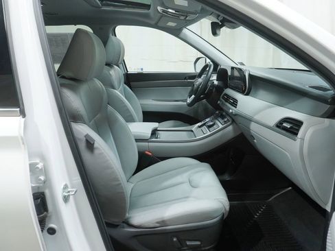 Used 2022 Hyundai Palisade SEL w/ Premium Package AWD/4WD image 16