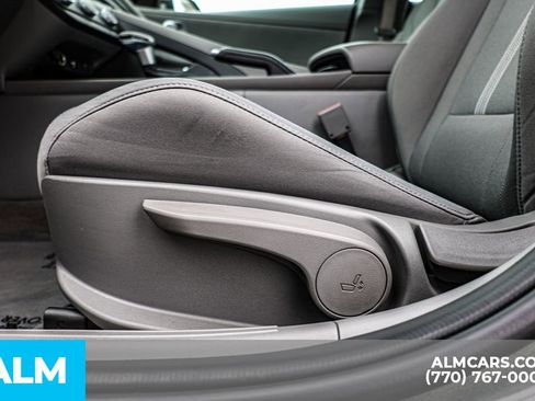 Used 2025 Hyundai Elantra SE image 22