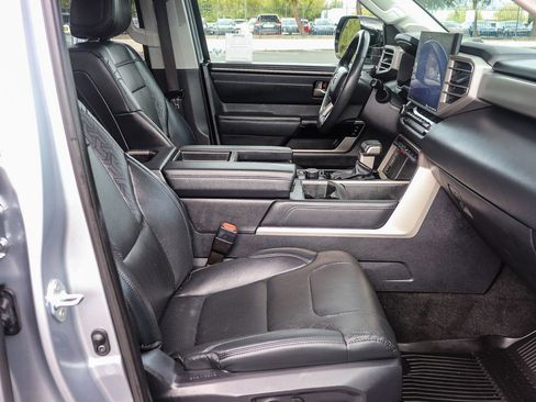 Used 2024 Toyota Tundra Limited AWD/4WD image 20
