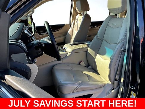 Used 2018 Cadillac Escalade ESV Luxury AWD/4WD image 26