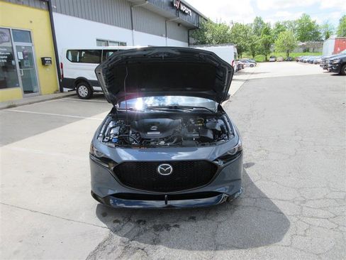 Used 2025 MAZDA MAZDA3 Hatchback w/Premium Plus Pkg image 32