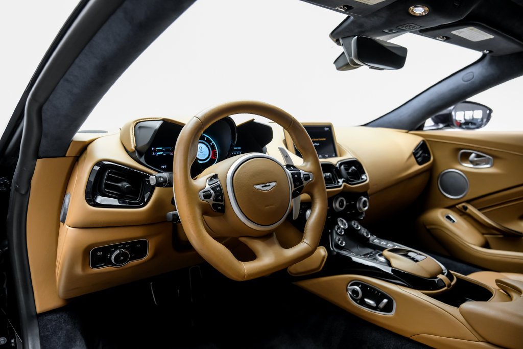 Used 2020 Aston Martin V8 Vantage Coupe RWD image 5