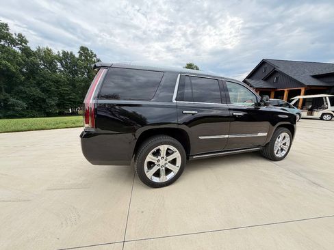 Used 2016 Cadillac Escalade Platinum AWD/4WD image 6