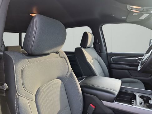 Used 2019 RAM 1500 Big Horn image 16