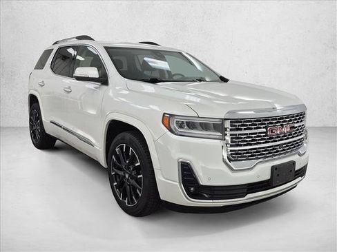 Used 2020 GMC Acadia Denali w/ Technology Package AWD/4WD image 3