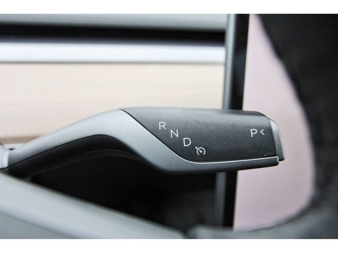 Used 2023 Tesla Model 3 Standard Range image 20