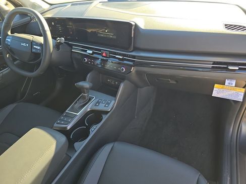 New 2026 Kia Sportage SX FWD image 14