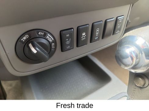 Used 2016 Nissan Frontier SV w/ SV Value Truck Package image 14