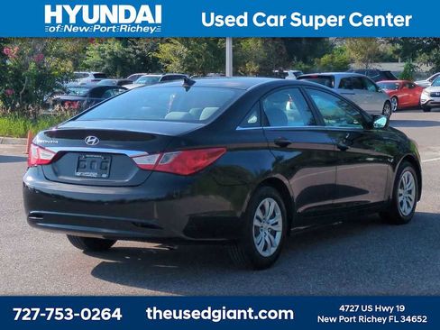 Used 2012 Hyundai Sonata GLS FWD image 5