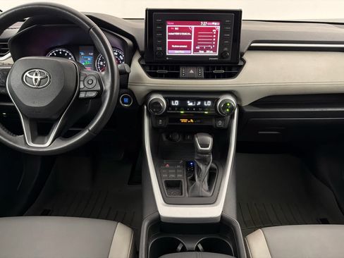 Used 2021 Toyota RAV4 XLE Premium AWD/4WD image 19