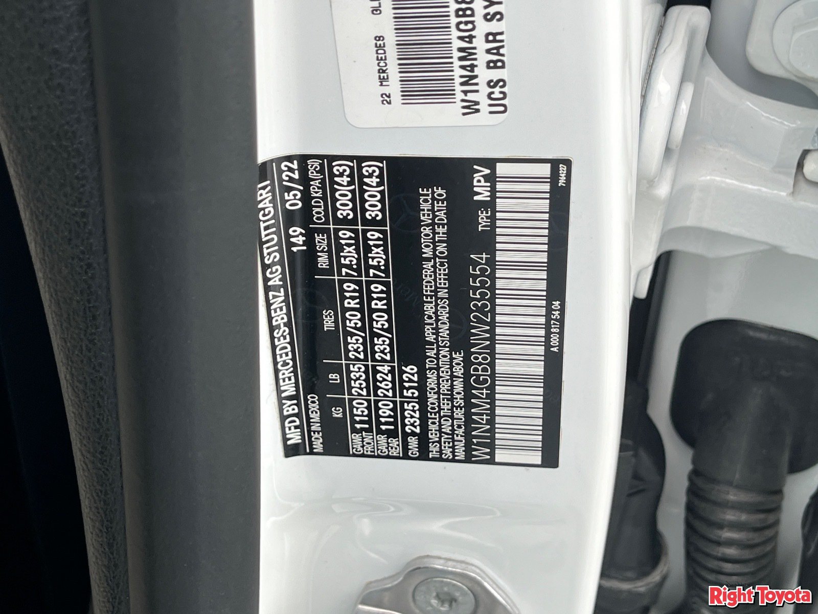 Used 2022 Mercedes-Benz GLB 250 image 32