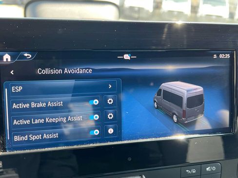 Used 2026 Mercedes-Benz Sprinter 2500 image 35