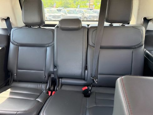 Used 2025 Ford Expedition Active AWD/4WD image 11