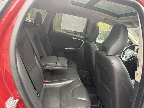 Used 2015 Volvo XC60 T6 w/ Proximity Package AWD/4WD image 15
