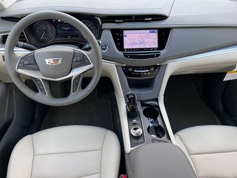 New 2026 Cadillac XT5 Premium Luxury w/ Driver Assist Package AWD/4WD image 2