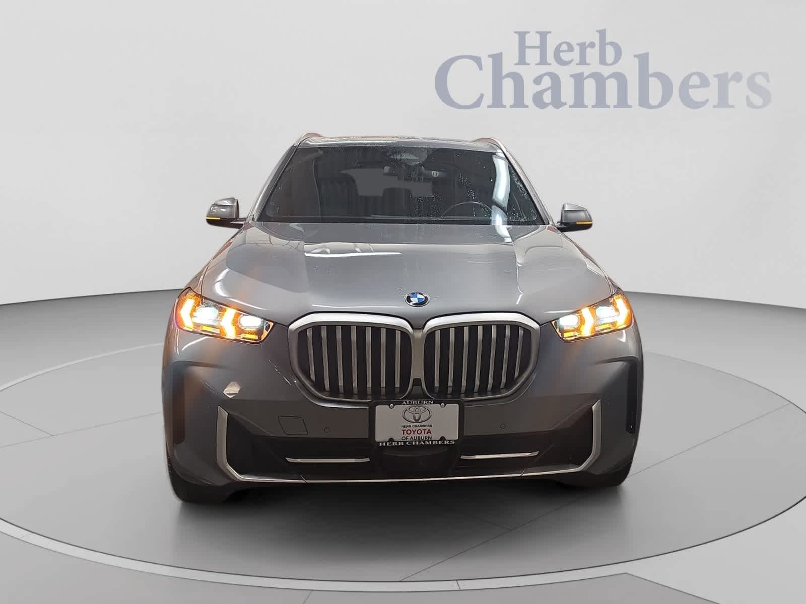 Used 2025 BMW X5 xDrive40i w/ Climate Comfort Package AWD/4WD image 2