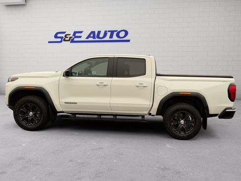 Used 2024 GMC Canyon Elevation w/ Convenience Package AWD/4WD image 2