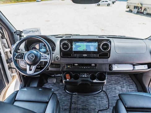 Used 2019 Mercedes-Benz Sprinter 4x4 170 image 43