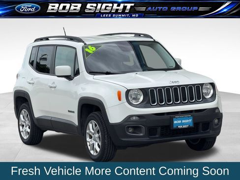 Used 2016 Jeep Renegade Latitude w/ Cold Weather Group AWD/4WD image 1