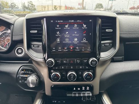 Used 2019 RAM 1500 Laramie AWD/4WD image 34