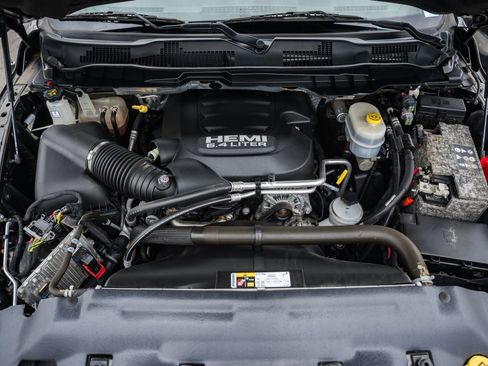 Used 2017 RAM 2500 Tradesman w/ Chrome Appearance Group image 26