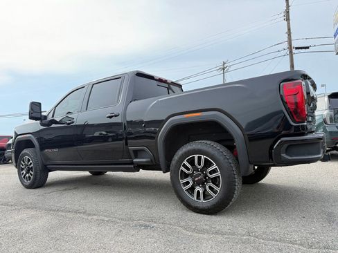 Used 2023 GMC Sierra 3500 AT4 w/ AT4 Preferred Package AWD/4WD image 4
