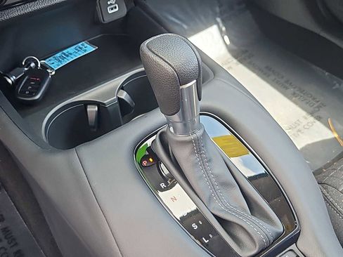 Certified 2025 Honda HR-V LX image 21