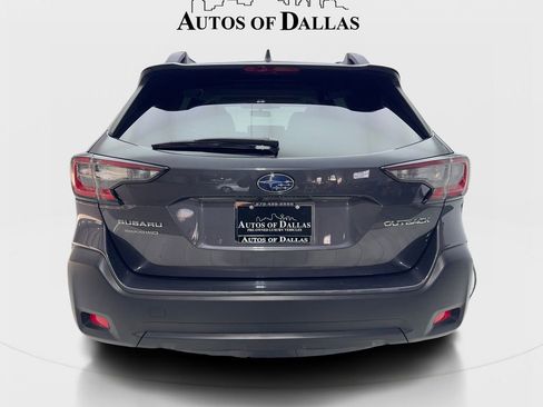 Used 2025 Subaru Outback Premium image 7