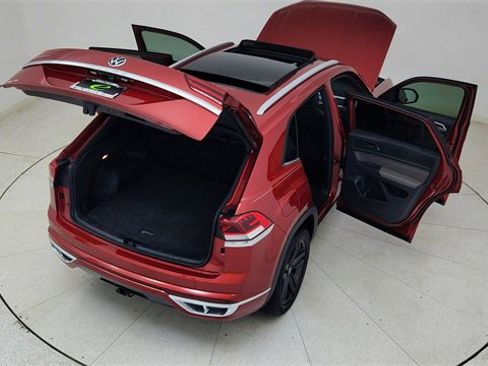 Used 2021 Volkswagen Atlas Cross Sport SE w/ Panoramic Sunroof Package image 85