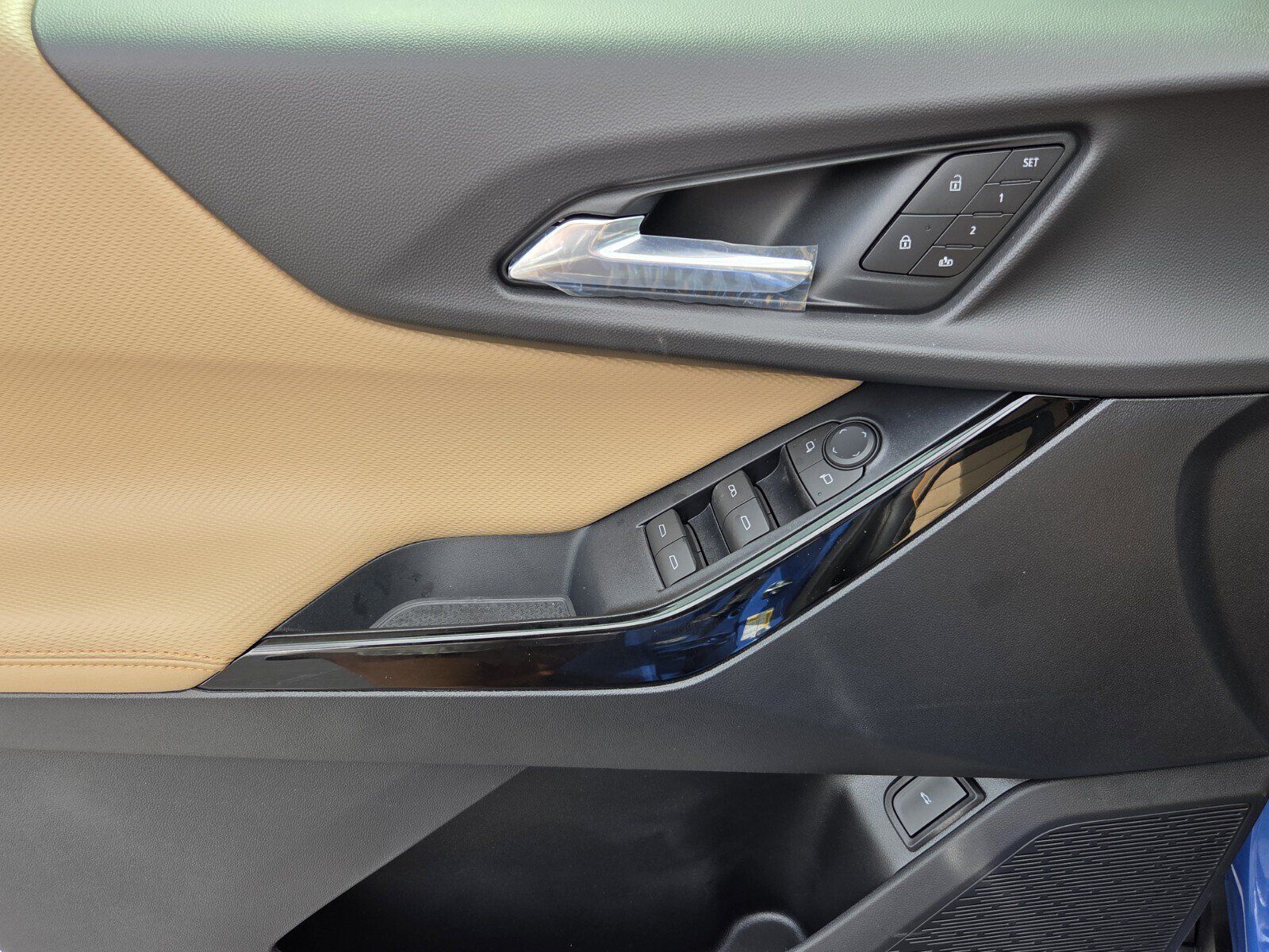 New 2027 Chevrolet Equinox ACTIV w/ Safety and Technology Package FWD image 11