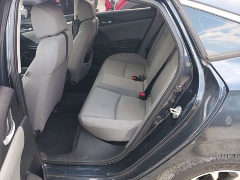 Used 2018 Honda Civic EX image 5