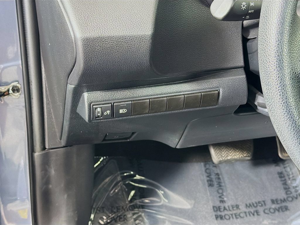 Used 2024 Toyota Corolla LE FWD image 10
