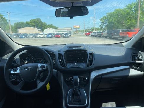 Used 2013 Ford Escape SE FWD image 9