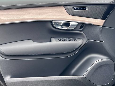New 2026 Volvo XC90 B6 Plus w/ Protection Package Premier AWD/4WD image 10