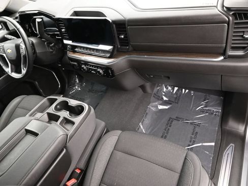 Used 2023 Chevrolet Silverado 1500 LT AWD/4WD image 30