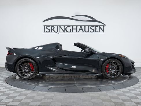Used 2024 Chevrolet Corvette Z06 w/ Battery Protection Package RWD image 4