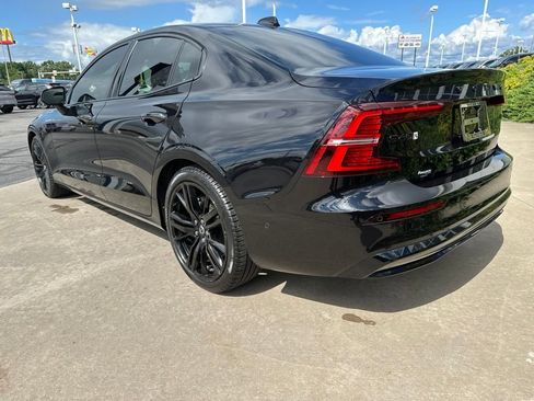 Certified 2024 Volvo S60 B5 Plus AWD/4WD image 7