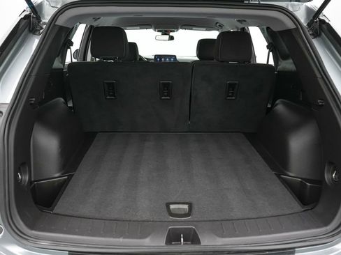 Used 2025 Chevrolet Blazer LT AWD/4WD image 20