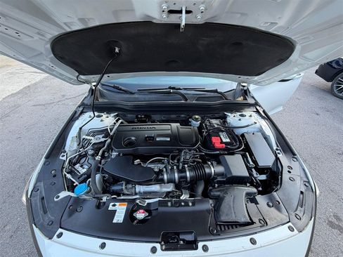 Used 2019 Honda Accord Sport image 12