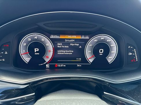 Used 2019 Audi Q8 Premium Plus w/ Premium Plus AWD/4WD image 11