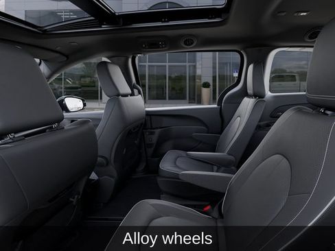 New 2027 Chrysler Pacifica Limited FWD image 26