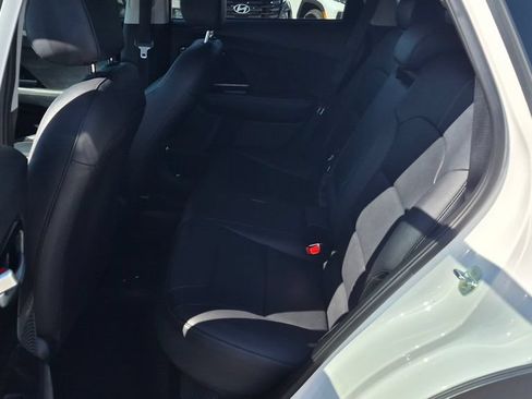 Used 2022 Kia Niro Touring Special Edition FWD image 13
