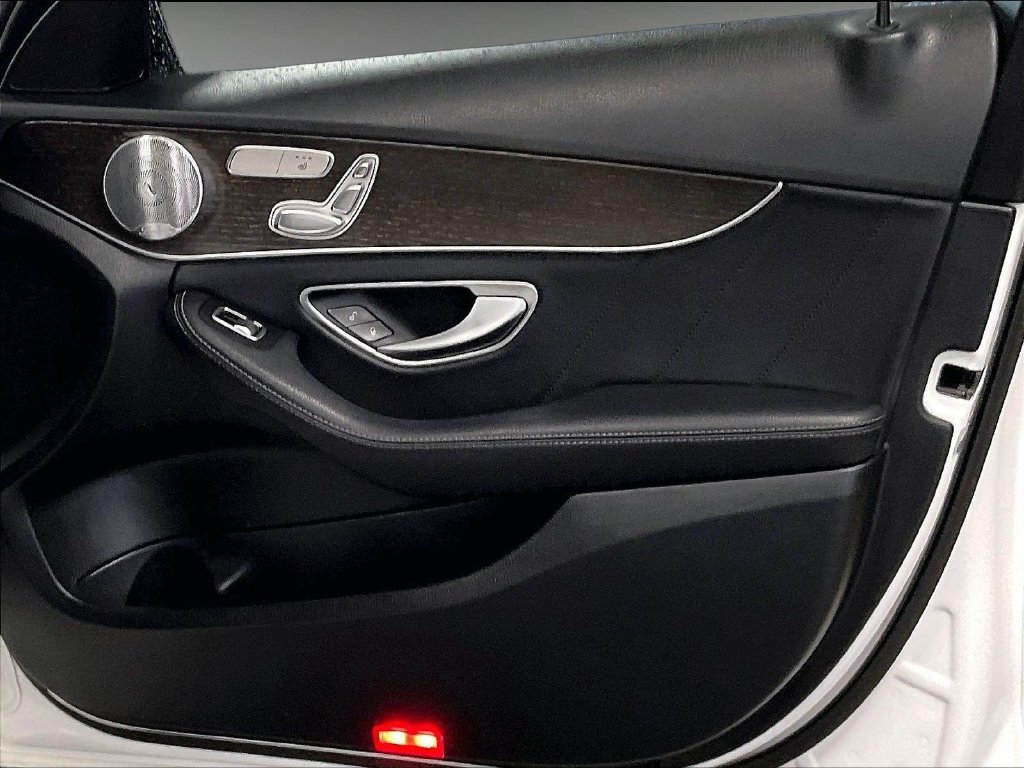 Used 2020 Mercedes-Benz C 300 4MATIC Sedan image 12