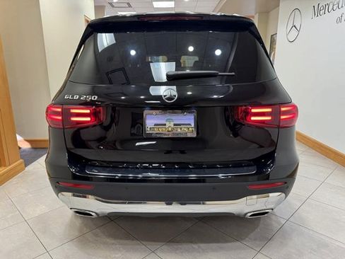Certified 2026 Mercedes-Benz GLB 250 image 4