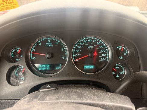 Used 2012 Chevrolet Avalanche LTZ image 8